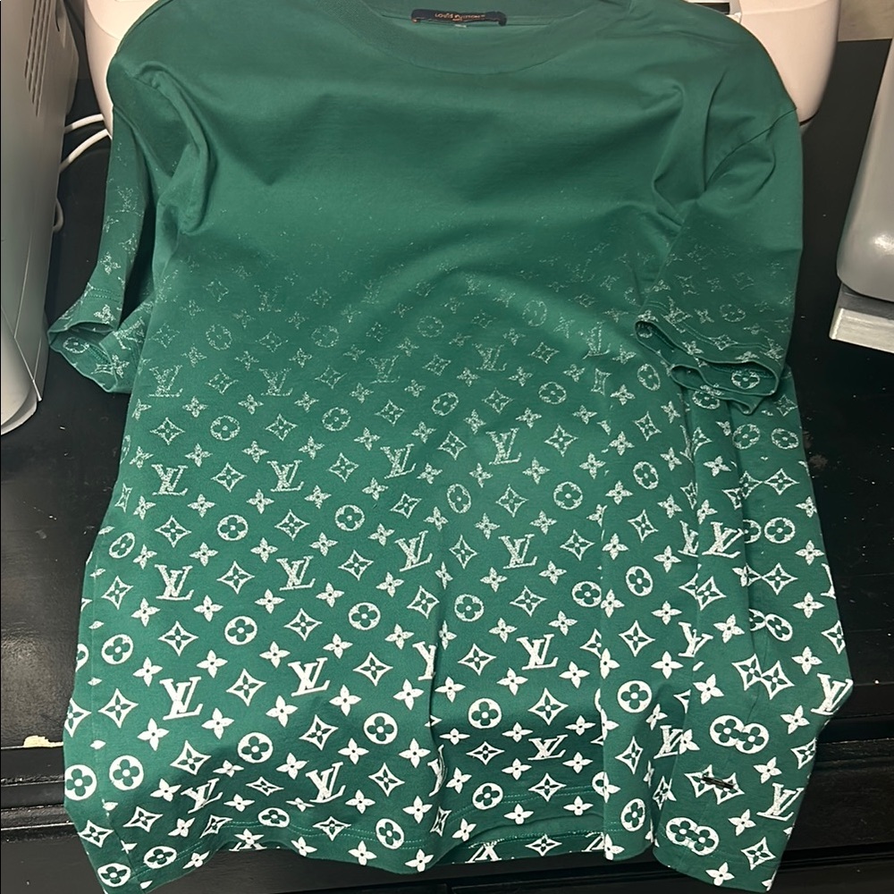 Green Short Sleeve Graphic Jerseys Tee